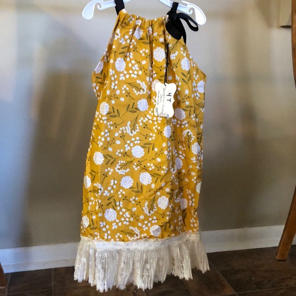 Dandelion Wishes toddler dress - Picture 2 of 5